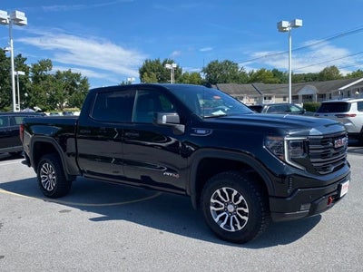 2023 GMC Sierra 1500 4WD Crew Cab Short Box AT4