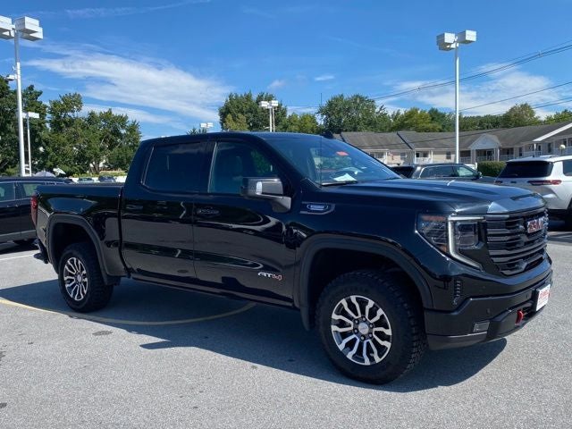 2023 GMC Sierra 1500 4WD Crew Cab Short Box AT4