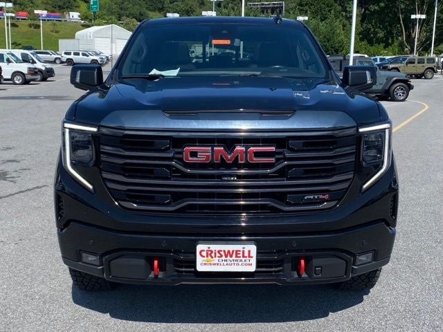 2023 GMC Sierra 1500 4WD Crew Cab Short Box AT4