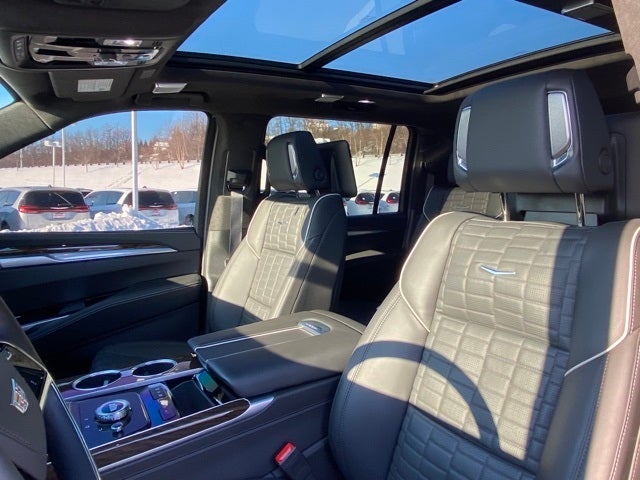 2025 Cadillac Escalade ESV Sport Platinum