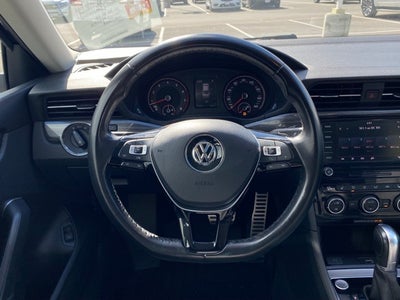 2020 Volkswagen Passat 2.0T R-Line