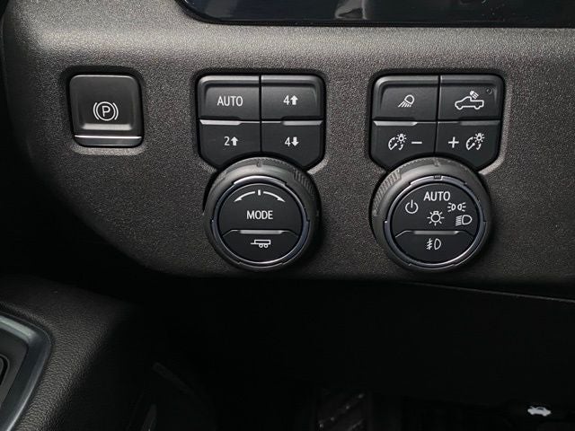 2023 Chevrolet Silverado 1500 4WD Crew Cab Short Bed RST