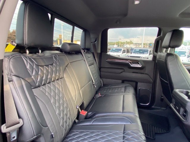 2023 Chevrolet Silverado 1500 4WD Crew Cab Short Bed RST