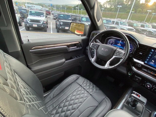 2023 Chevrolet Silverado 1500 4WD Crew Cab Short Bed RST
