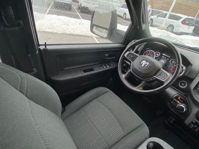 2024 RAM 3500 Tradesman Crew Cab 4x4 6'4' Box