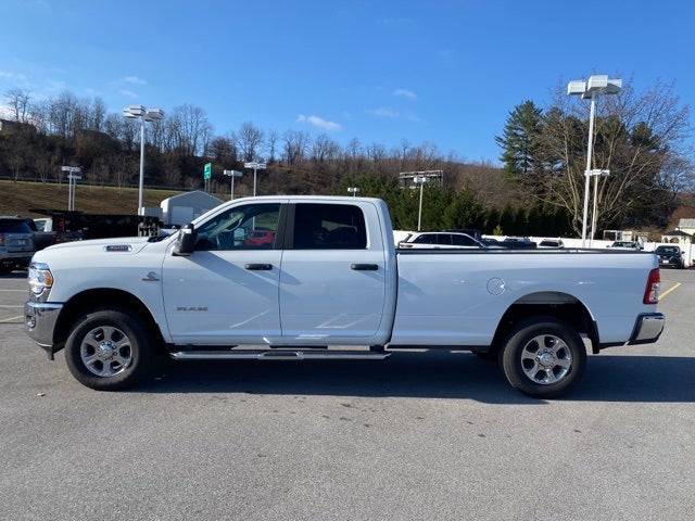 2024 RAM 3500 Big Horn Crew Cab 4x4 8' Box