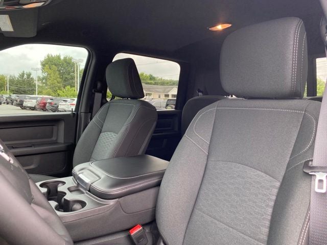 2025 RAM 2500 Tradesman Crew Cab 4x4 6'4' Box