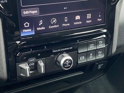2025 RAM 2500 Tradesman Crew Cab 4x4 6'4' Box