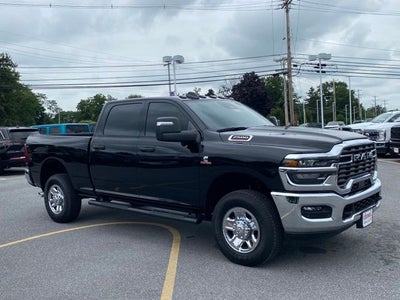 2025 RAM 2500 Tradesman Crew Cab 4x4 6'4' Box