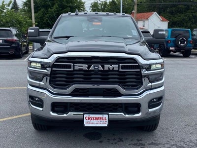 2025 RAM 2500 Tradesman Crew Cab 4x4 6'4' Box