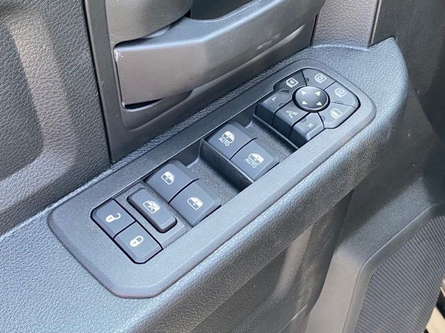 2025 RAM 2500 Tradesman Crew Cab 4x4 8' Box