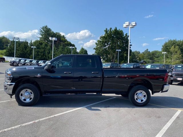 2025 RAM 2500 Tradesman Crew Cab 4x4 8' Box