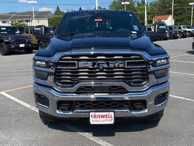 2025 RAM 2500 Tradesman Crew Cab 4x4 8' Box