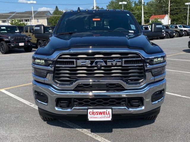 2025 RAM 2500 Tradesman Crew Cab 4x4 8' Box