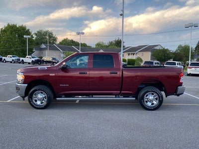 2022 RAM 2500 Tradesman Crew Cab 4x4 6'4' Box