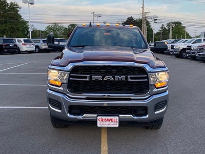 2022 RAM 2500 Tradesman Crew Cab 4x4 6'4' Box