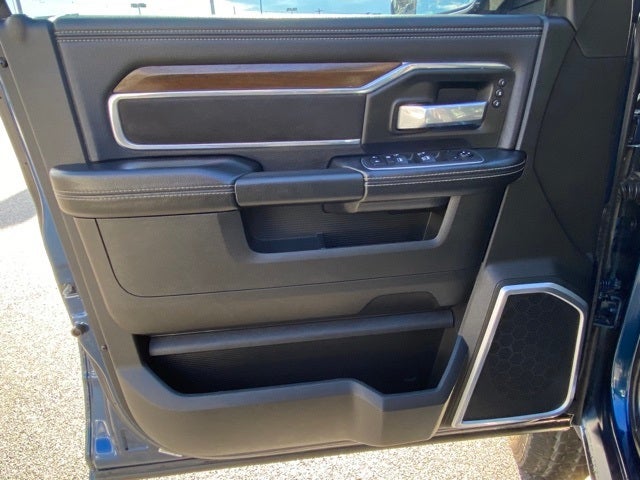 2022 RAM 2500 Laramie Crew Cab 4x4 6'4' Box