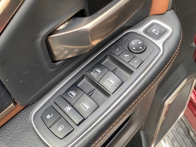 2019 RAM 2500 Longhorn Crew Cab 4x4 6'4' Box