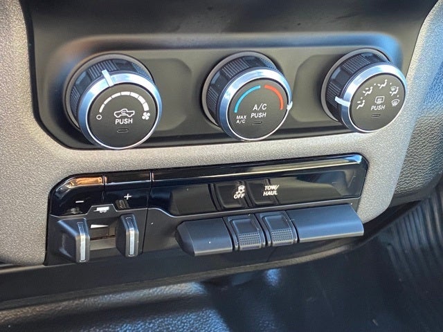 2024 RAM 2500 Tradesman Crew Cab 4x4 8' Box