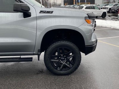 2024 Chevrolet Silverado 1500 4WD Crew Cab Short Bed Custom Trail Boss