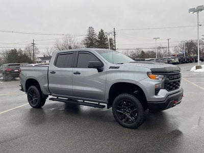 2024 Chevrolet Silverado 1500 4WD Crew Cab Short Bed Custom Trail Boss