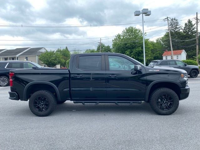 2023 Chevrolet Silverado 1500 4WD Crew Cab Short Bed ZR2