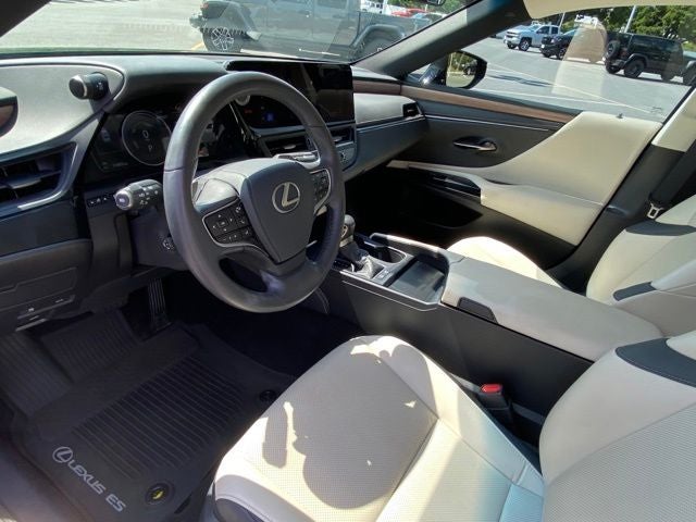 2025 Lexus ES 300h