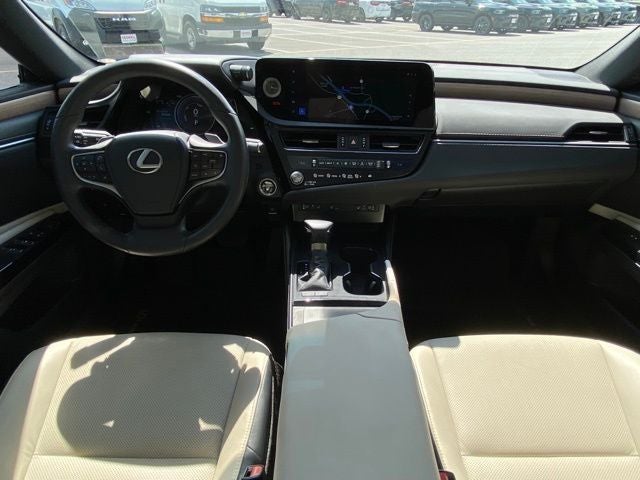2025 Lexus ES 300h