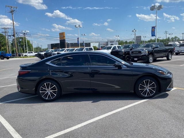 2025 Lexus ES 300h