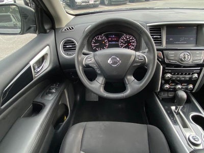 2019 Nissan Pathfinder SV