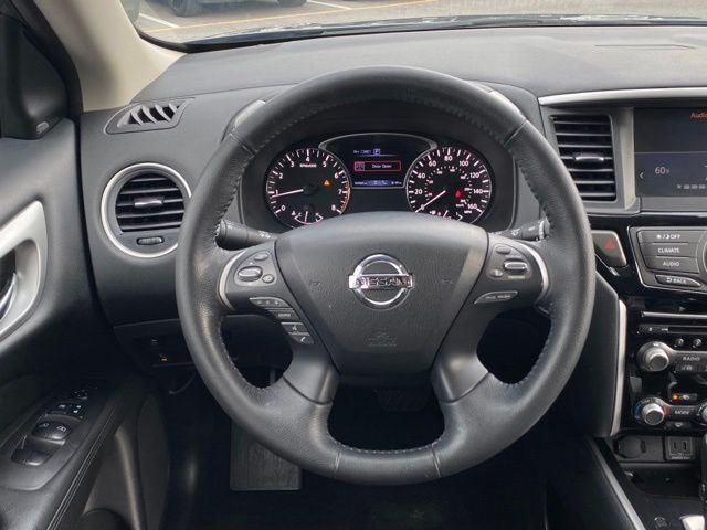 2019 Nissan Pathfinder SV